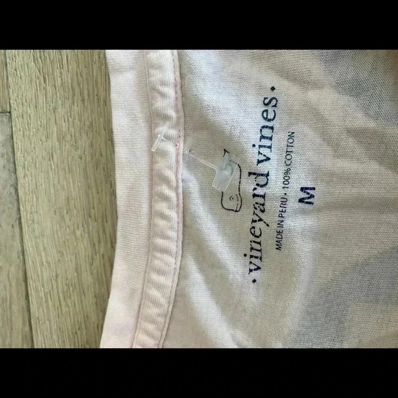 Vineyard vines short sleeve tee medium - Picture 2 of 3